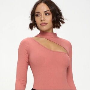 Women’s Ribbed One Piece Bodysuit with Cut Out- Salmon Peach Pink- Medium